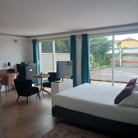 Touraco Bed & Breakfast Villars-les-Dombes Dış mekan fotoğraf