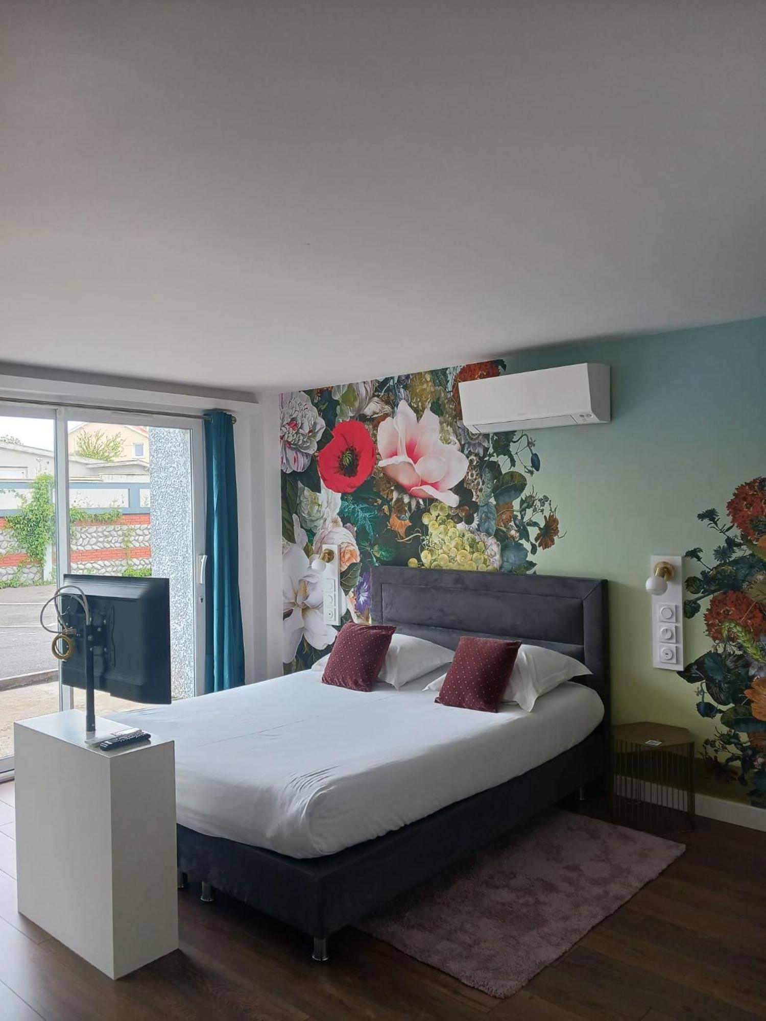 Touraco Bed & Breakfast Villars-les-Dombes Dış mekan fotoğraf
